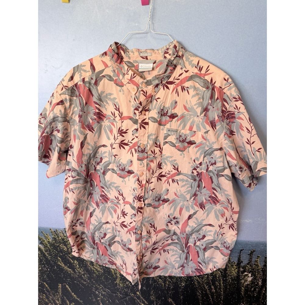 Men's Columbia Hawaiian Theme Camp Shirt XXL  Khaki Peach Multicolor Print‎